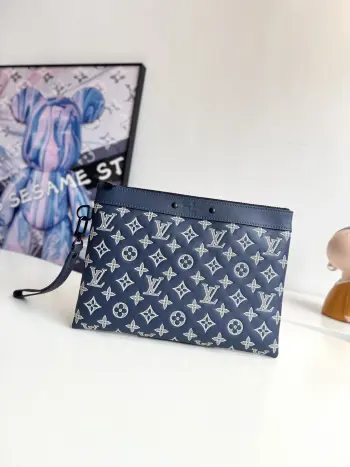 Overseas Original M83382 Pochette To-Go Clutch Replica Louis Vuitton clutches