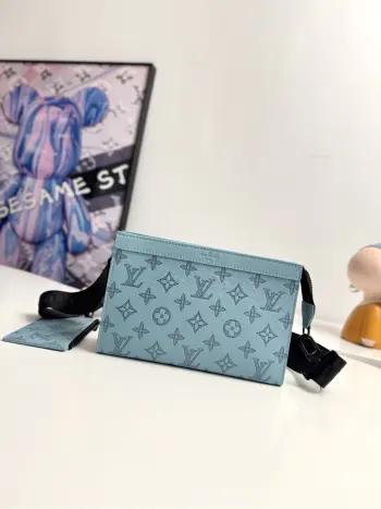 Original overseas M81115 Gaston Wearable Wallet Clutch Bag Crossbody Bag Replica Louis Vuitton clutches