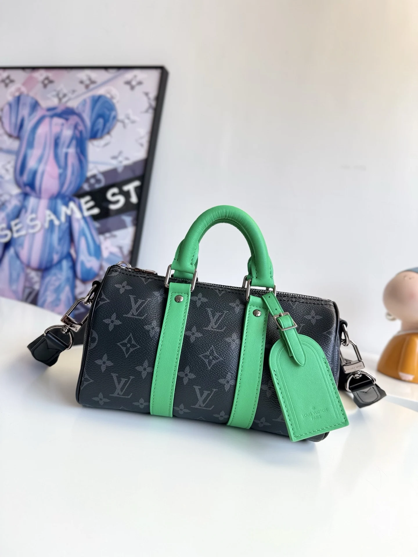 Louis Vuitton Original Overseas M25885 Keepall Bandouliere 25 Handbag, Tote and Crossbody Bag