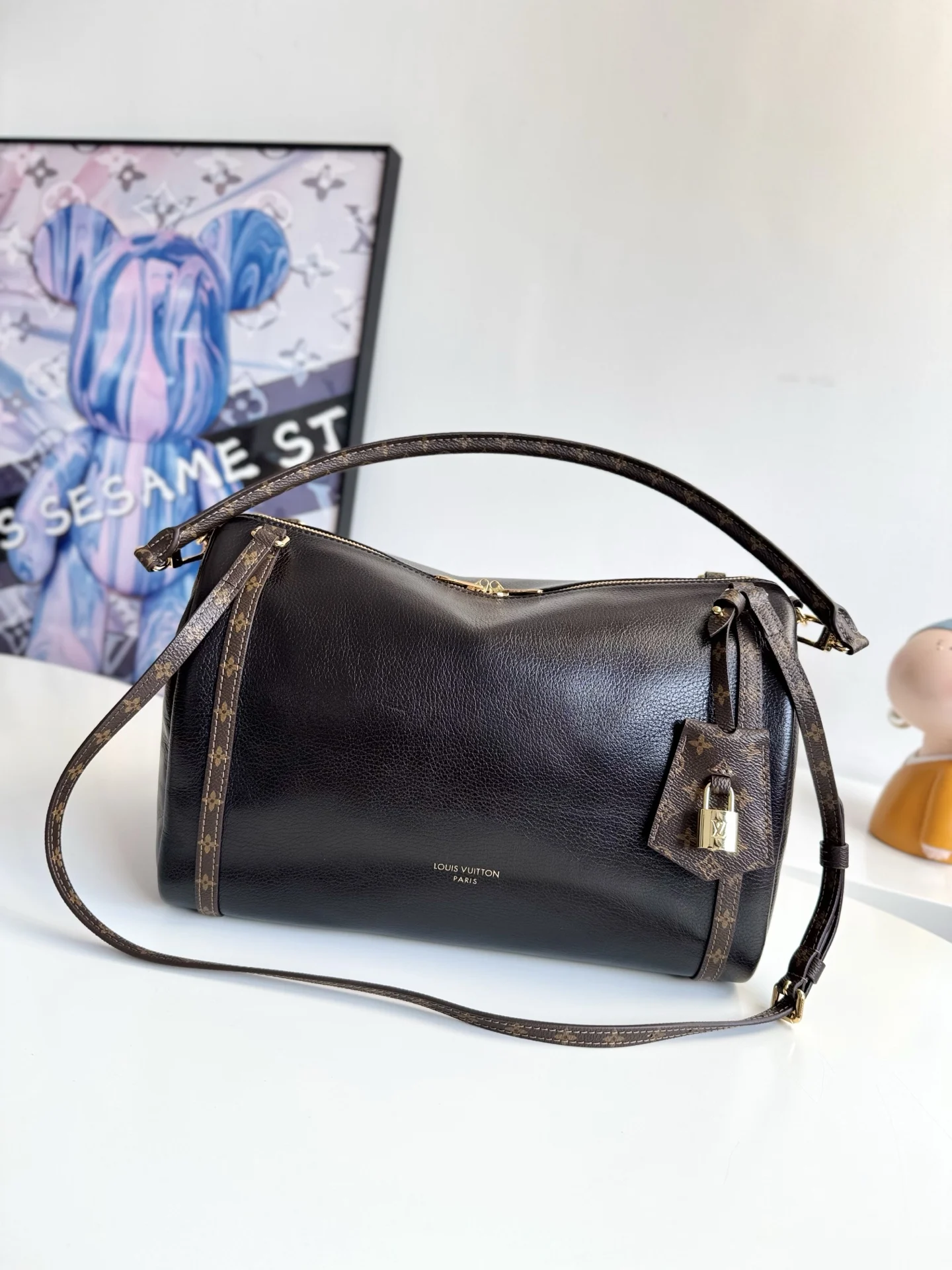 Louis Vuitton Original M26359 Express Medium Handbag, Tote and Crossbody Bag Louis Vuitton Original M26359 Express Medium Handbag, Tote and Crossbody Bag