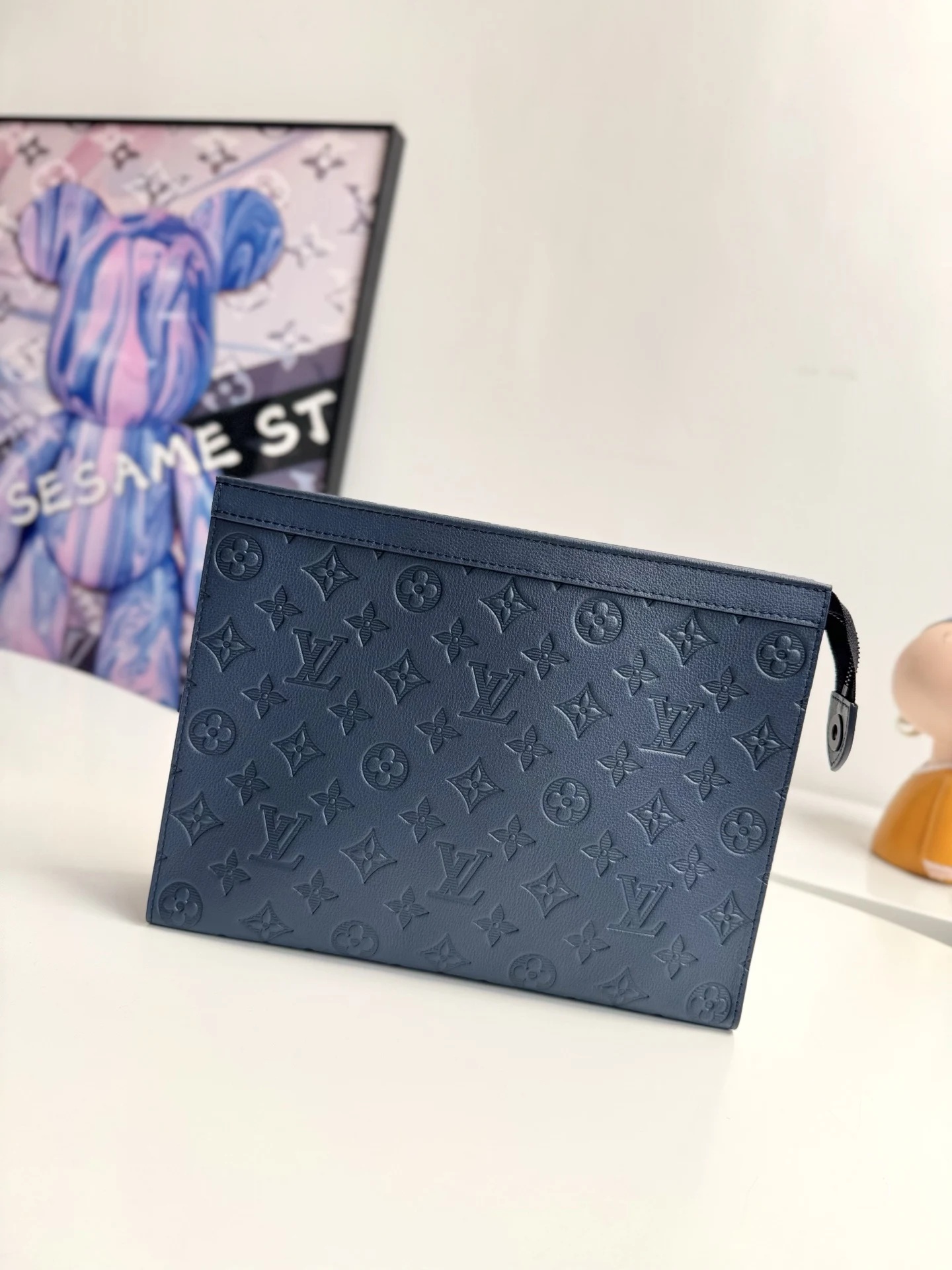 Louis Vuitton Original overseas M61692 Pochette Voyage Medium Clutch