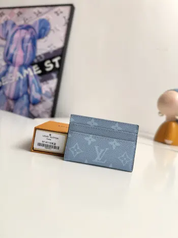 Original Overseas M14119 Card Holder Card Case Replica Louis Vuitton wallets