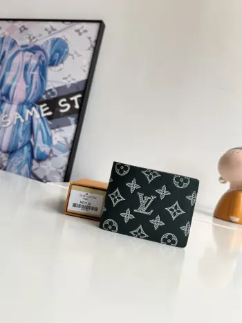 Overseas Original M27150 Multiple Wallet Replica Louis Vuitton wallets