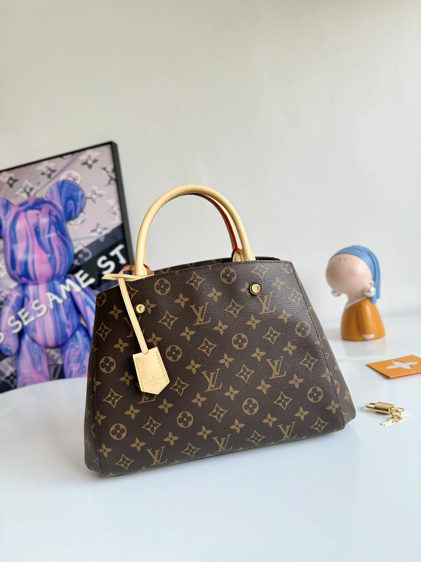 Louis Vuitton Overseas original M41056 Montaigne medium handbag, tote crossbody bag.