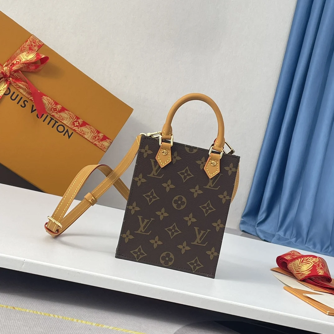 Louis Vuitton Original overseas order M81295/M69442 Petit Sac Plat handbag, tote bag, crossbody bag