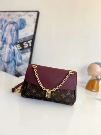 Overseas original M27067 BB bag crossbody bag Replica Louis Vuitton womens bags