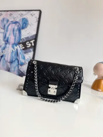 海外原单M28137 Trunkie 手袋 斜挎包 高仿LV女包