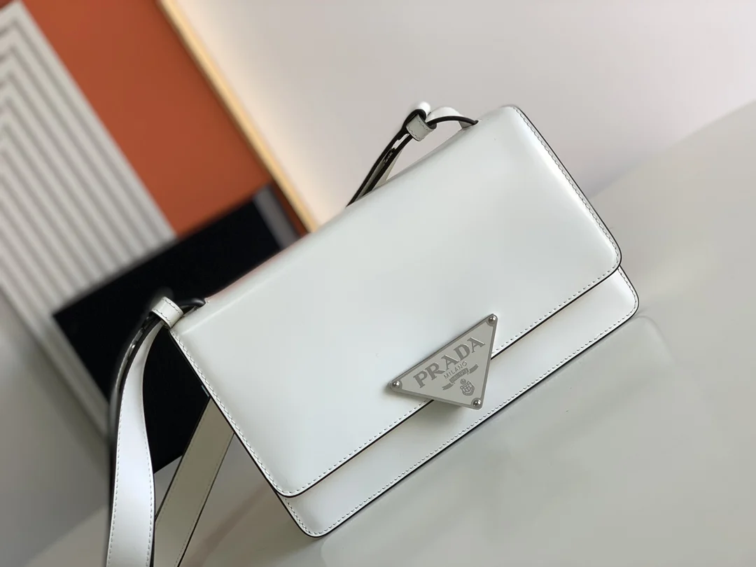 普拉达 1BD321 新款斜挎包