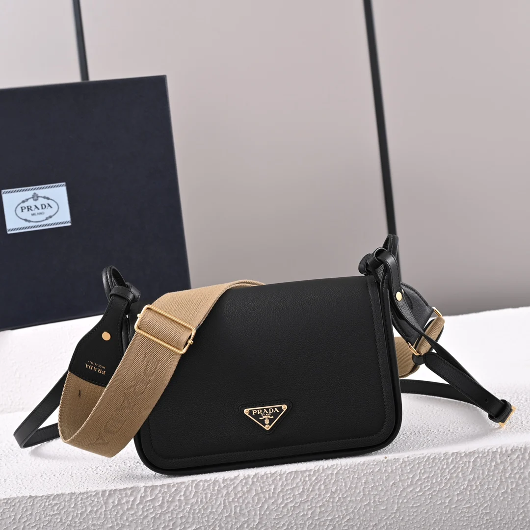 普拉达 1BD372 双肩带斜挎包 普拉达 1BD372 双肩带斜挎包