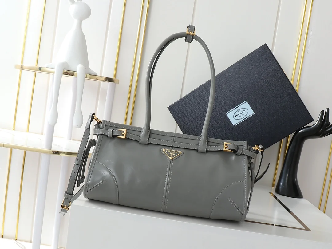 普拉达 1BA426 Soft Lux油腊皮小号 手提斜挎包