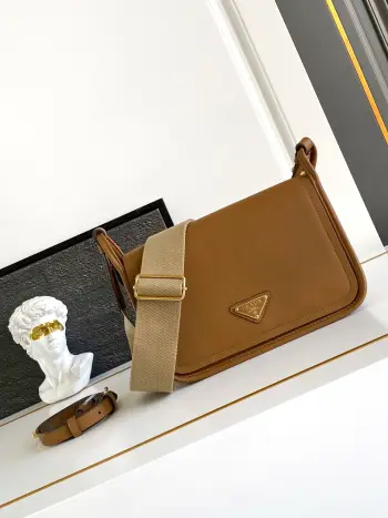 1BD372 Lindy New Crossbody Bag Replica Prada womens bags