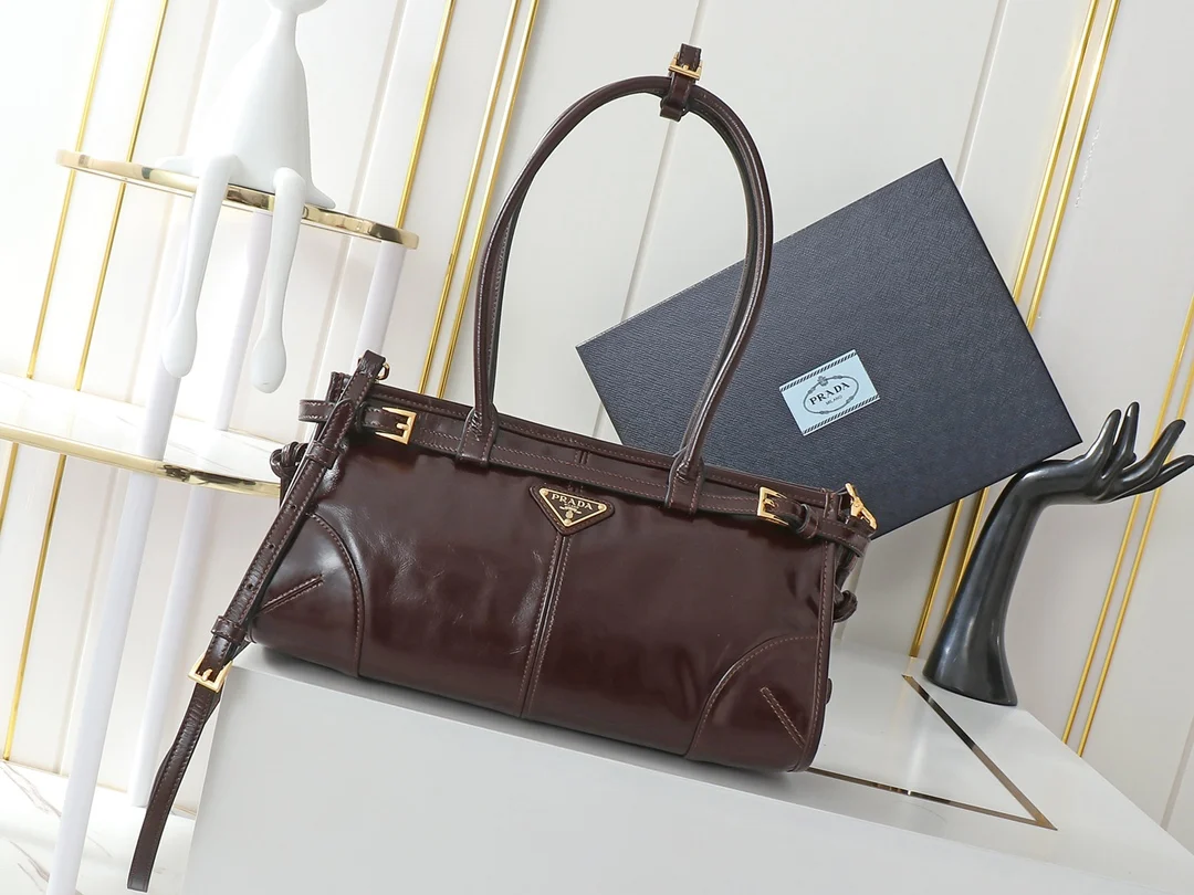 普拉达 1BA426 Soft Lux油腊皮小号 手提斜挎包