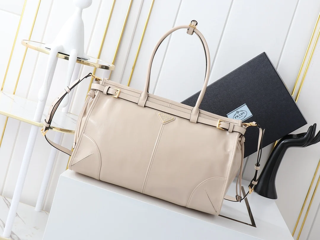 普拉达 1BA433 Lux Soft油腊皮 手提斜挎包