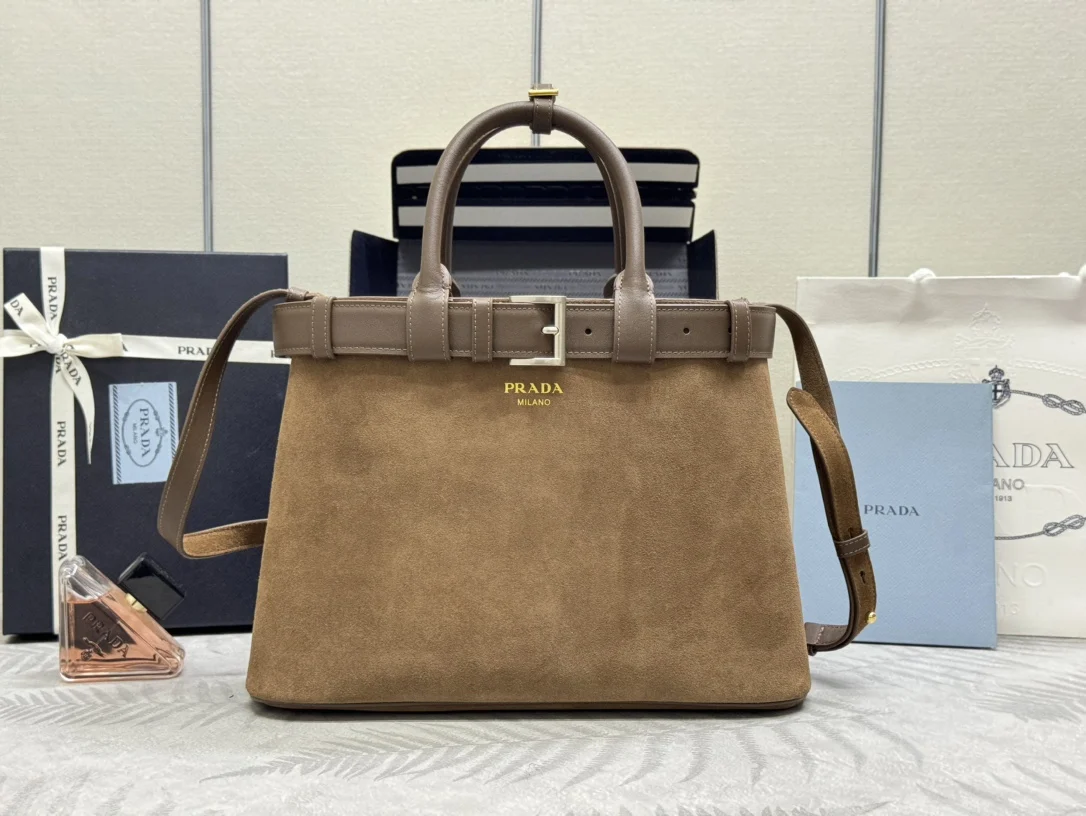 普拉达 1BA417 中号绒面麂皮 手提包 斜挎包