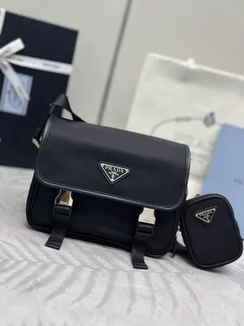 2VD034 经典款尼龙邮差包 斜挎包 高仿普拉达男包