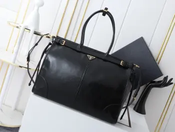 1BA439 Lux Soft油腊皮特大号 手提斜挎包 高仿普拉达女包