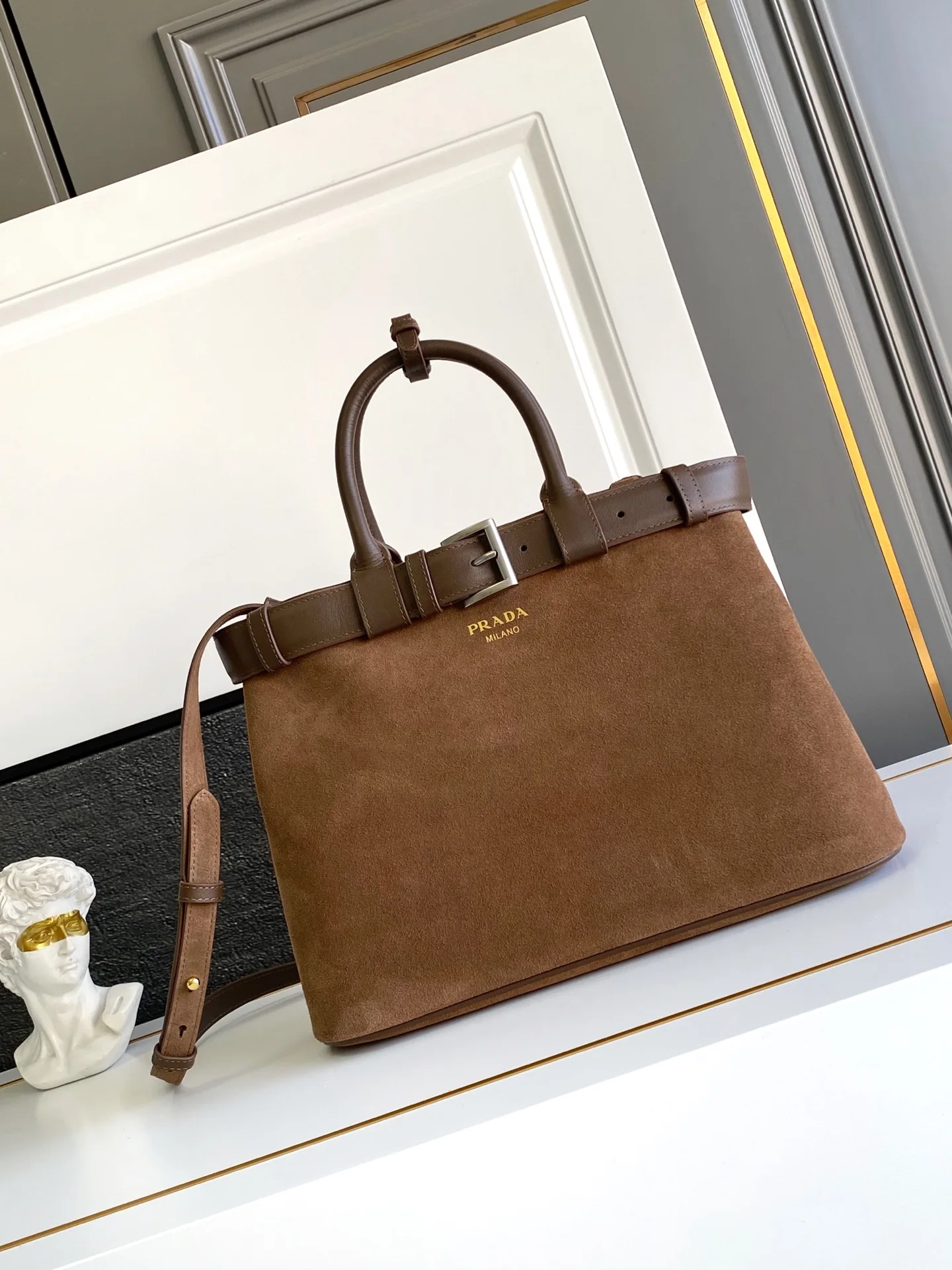 普拉达 1BA417 中号绒面麂皮手提包 斜挎包