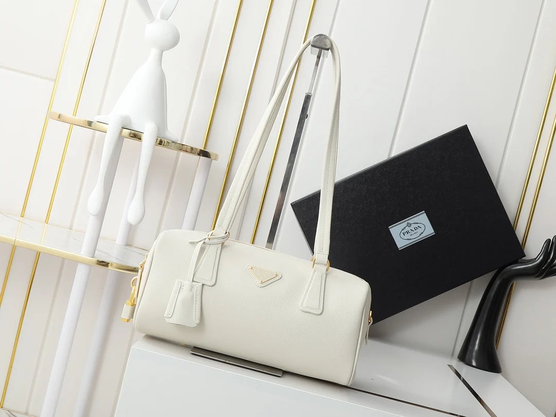 普拉达 1BB127 长手柄保龄球包 单肩背包 普拉达 1BB127 长手柄保龄球包 单肩背包