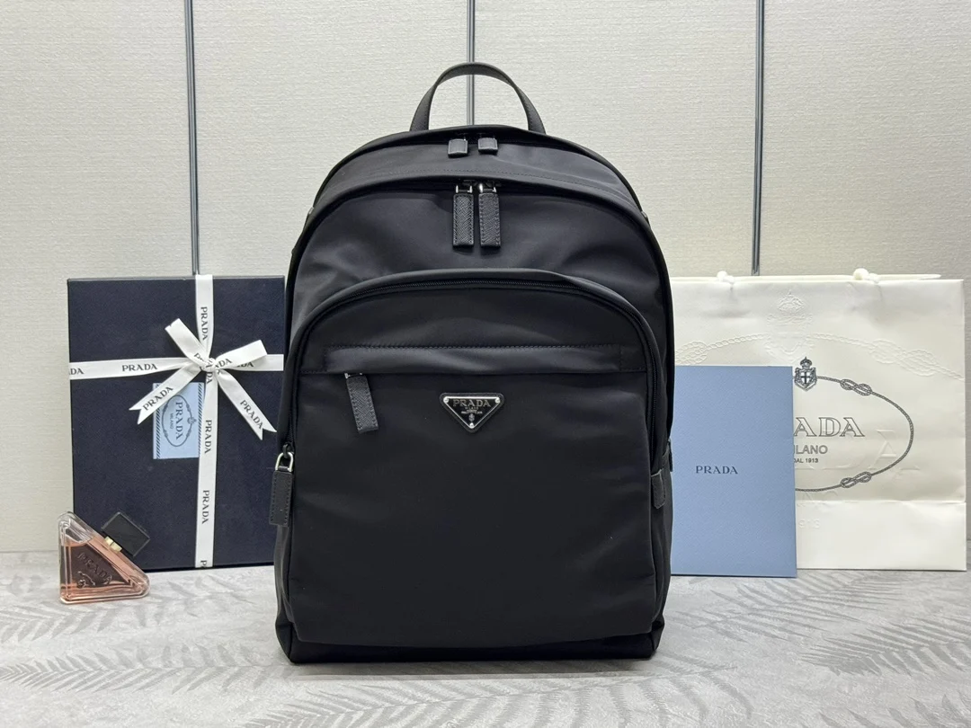 Prada 2VH048 Classic Backpack Prada 2VH048 Classic Backpack