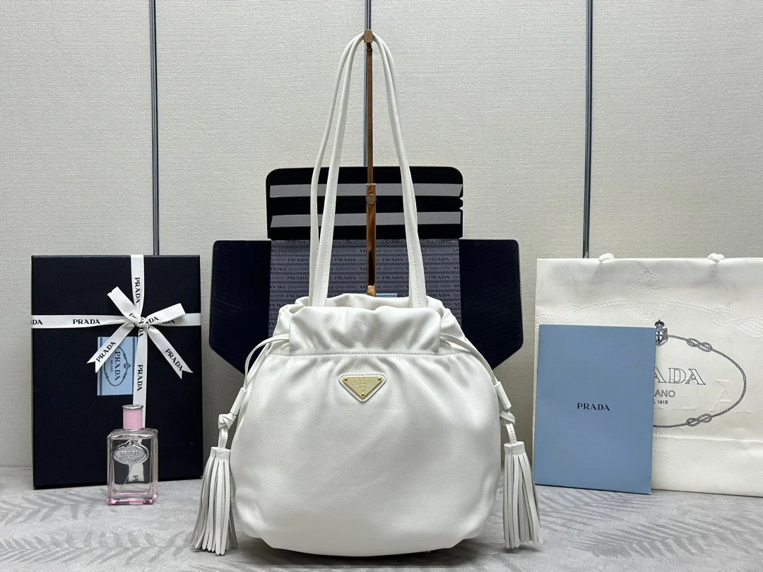 普拉达 1BG541 小羊皮福袋包 单肩背包