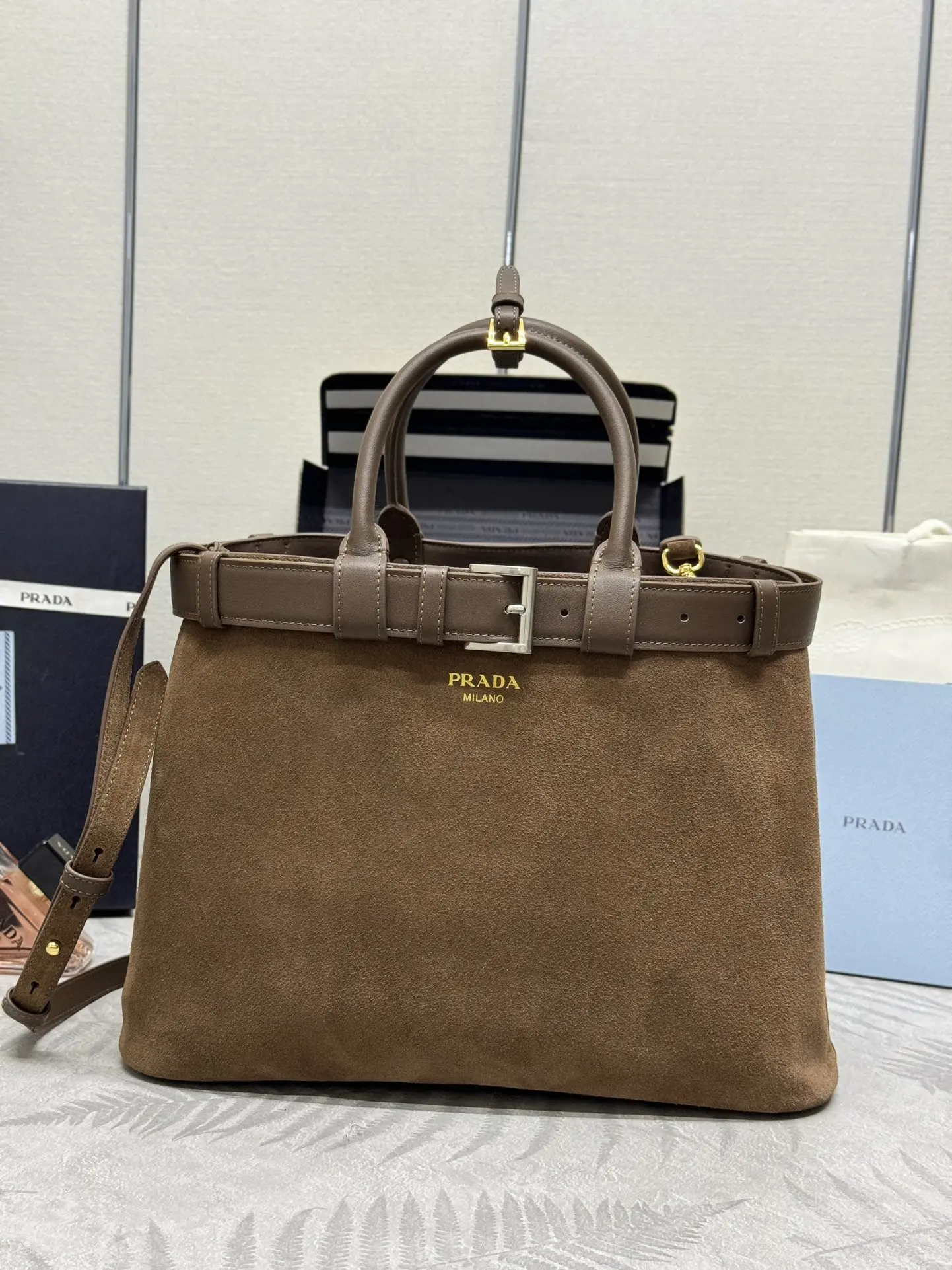 普拉达 1BA416 大号绒面麂皮 手提包 斜挎包