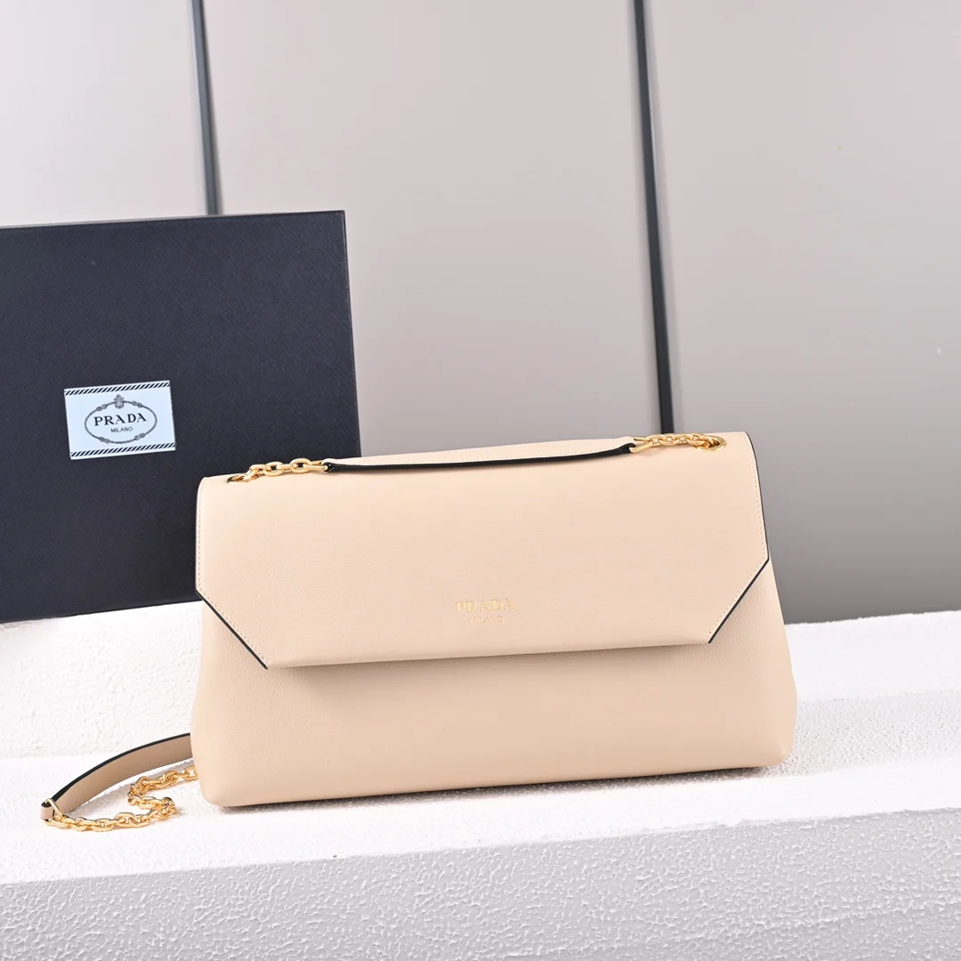 普拉达 1BD367 链条包 手提包 斜挎包 普拉达 1BD367 链条包 手提包 斜挎包