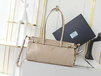 1BA426 Soft Lux油腊皮小号 手提斜挎包 高仿普拉达女包