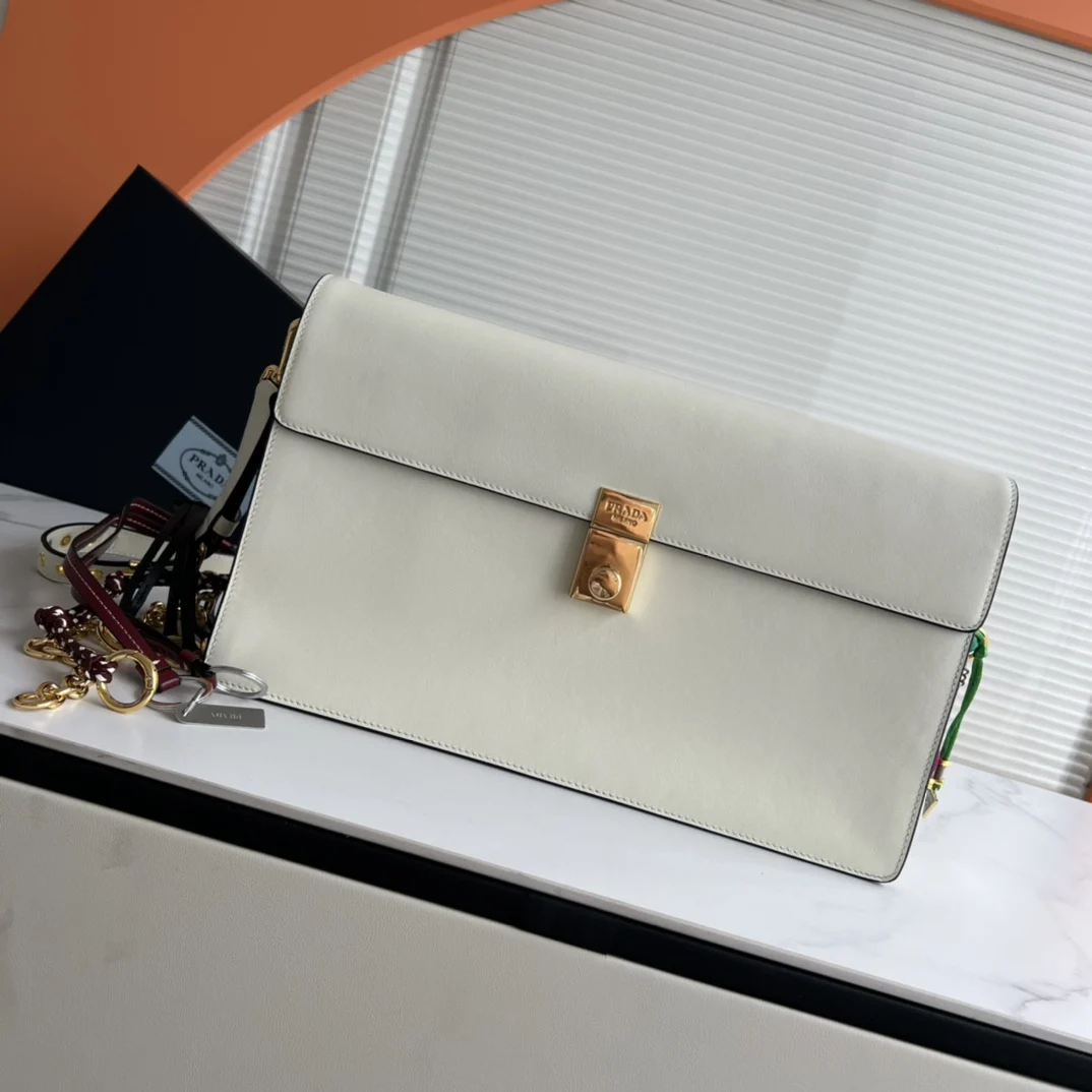 普拉达 1BD378 大号Soft Sound手袋 斜挎包