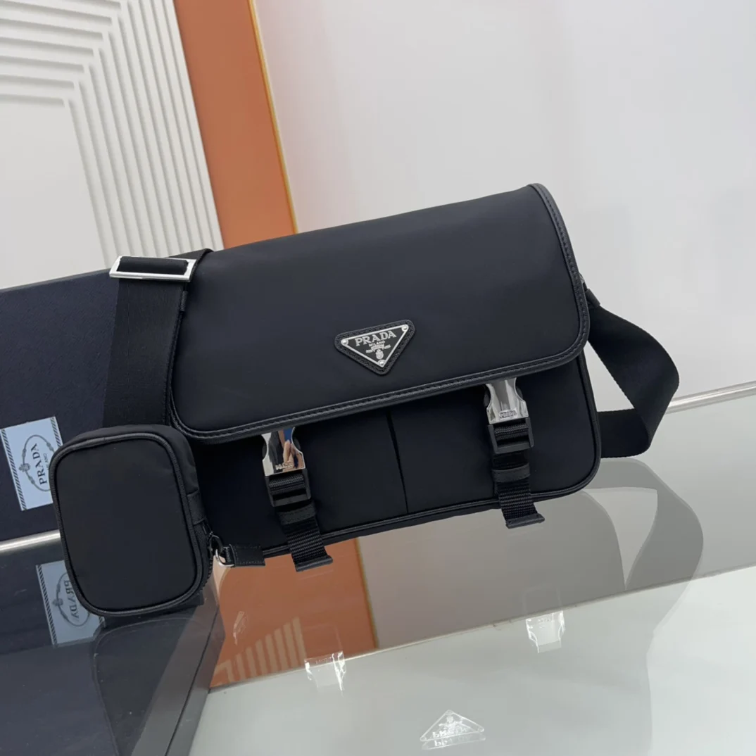 普拉达 2VD769  新款邮差包 斜挎包