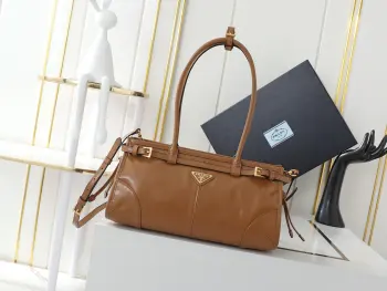 1BA426 Soft Lux油腊皮小号 手提斜挎包 高仿普拉达女包