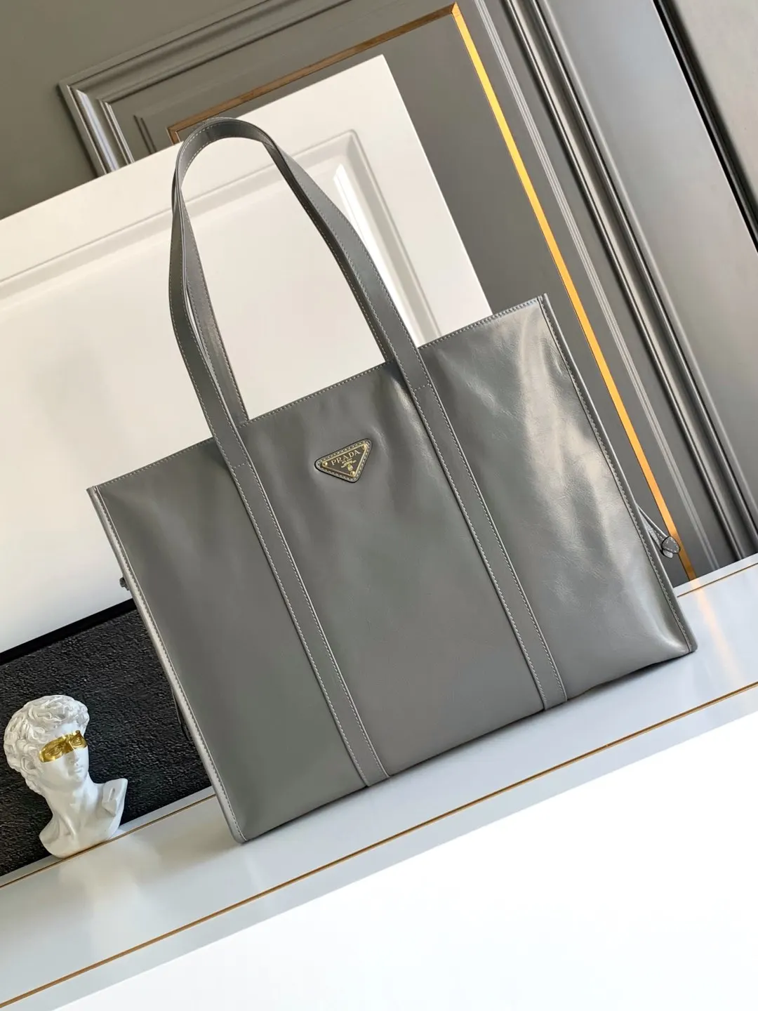 普拉达 1BG460 新款油腊皮托特包 单肩背包