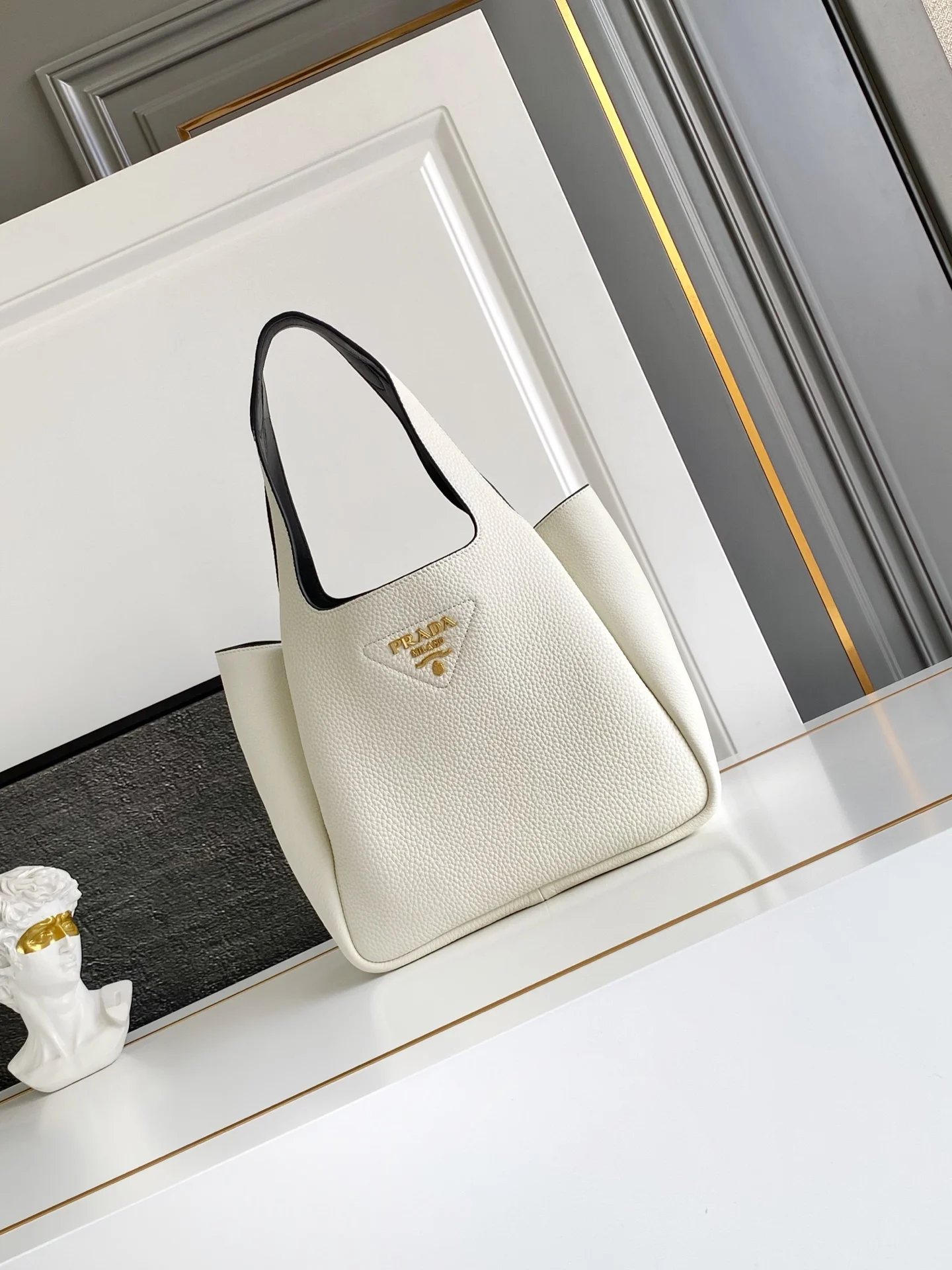 普拉达 1BG335 最新款菜篮子托特包大号 单肩背包