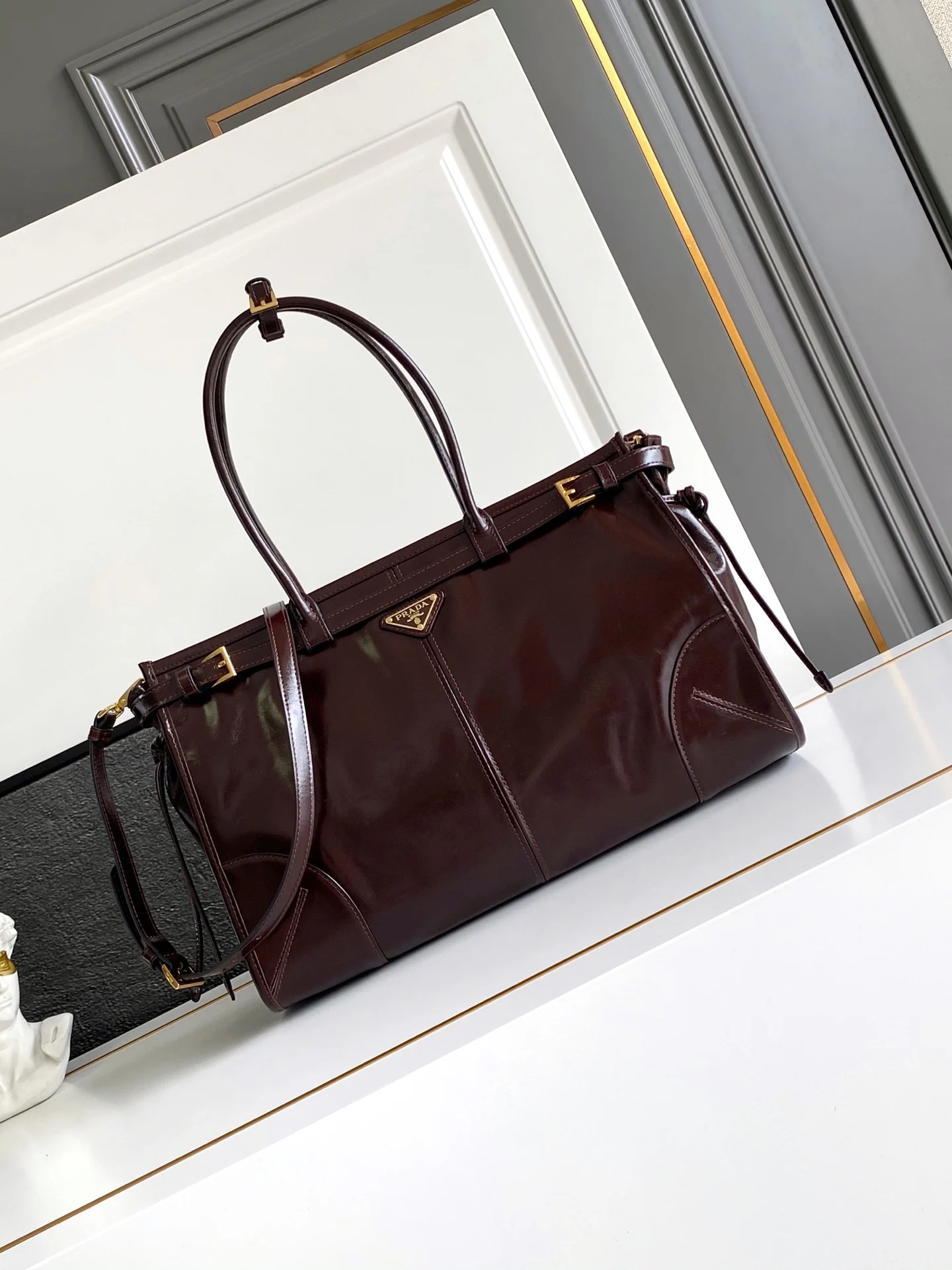 普拉达 1BA433 LusSolf油腊皮 手提斜挎包