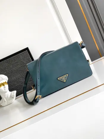 1BD082 新款油腊皮邮差包 斜挎包 高仿普拉达女包