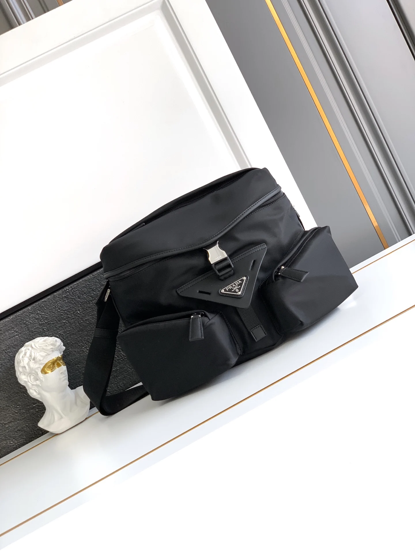 普拉达 2VD062 新款男包斜跨包