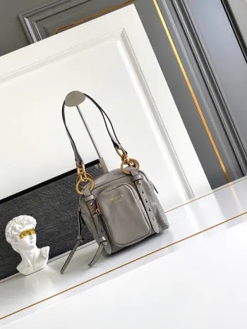 1BB137 新品油腊皮小号 方正手提包 单肩背包 高仿普拉达女包