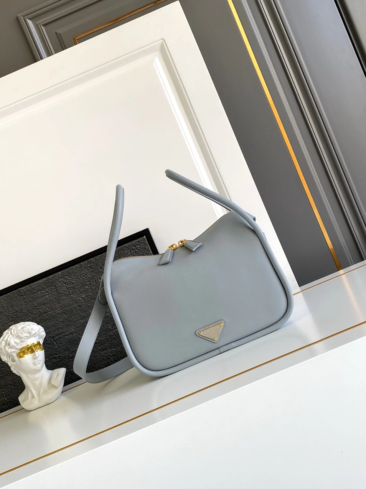 普拉达 1BA451 Summer新品SoftGrain精灵 手提斜挎包