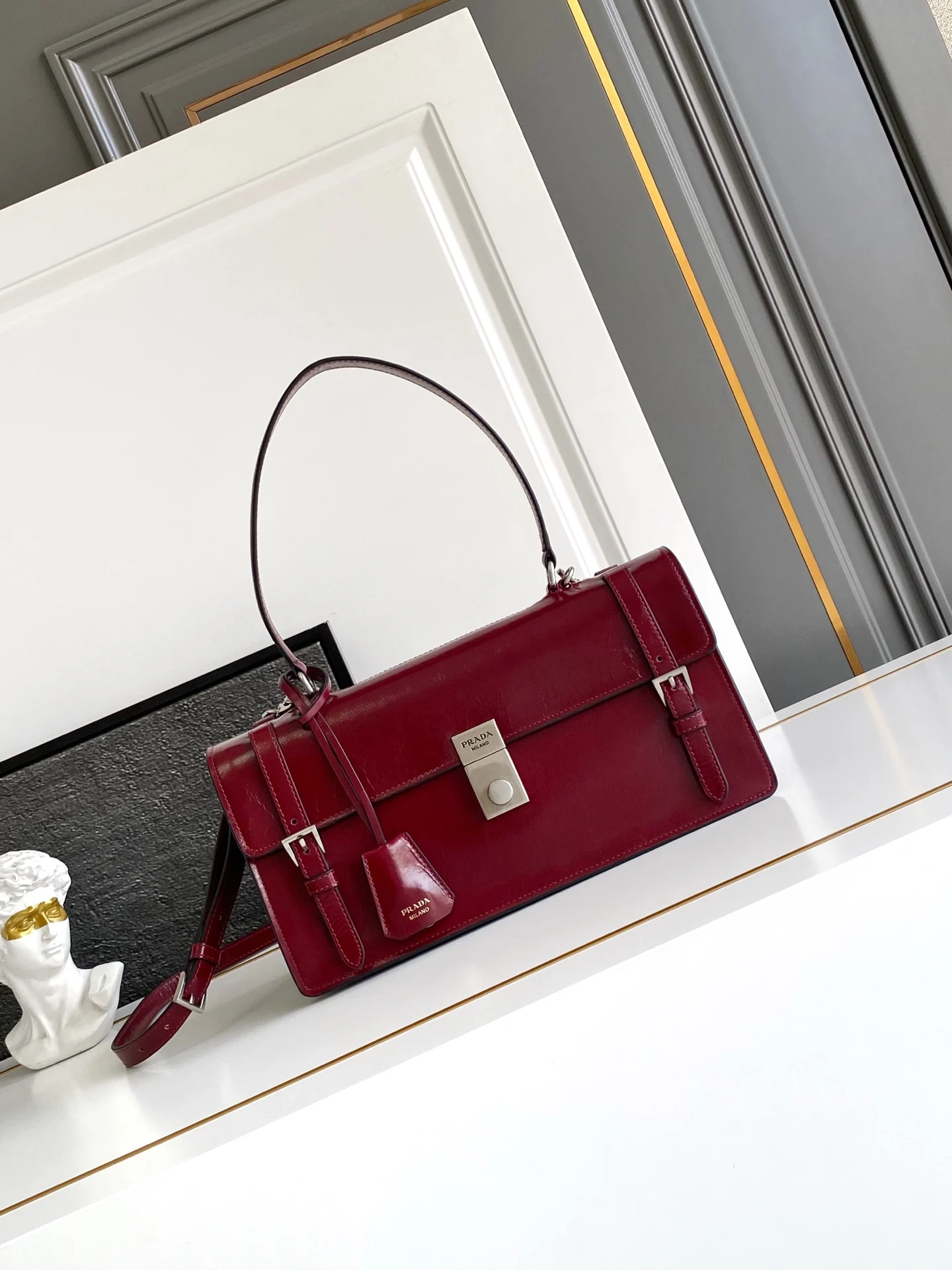 普拉达 1BN026 新款笔筒包 手提斜挎包