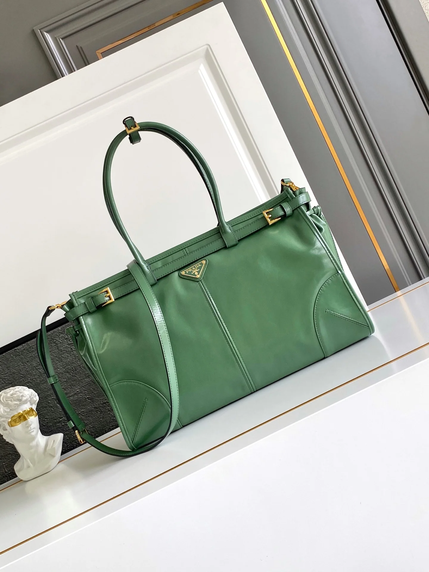 普拉达 1BA433 LusSolf油腊皮 手提斜挎包