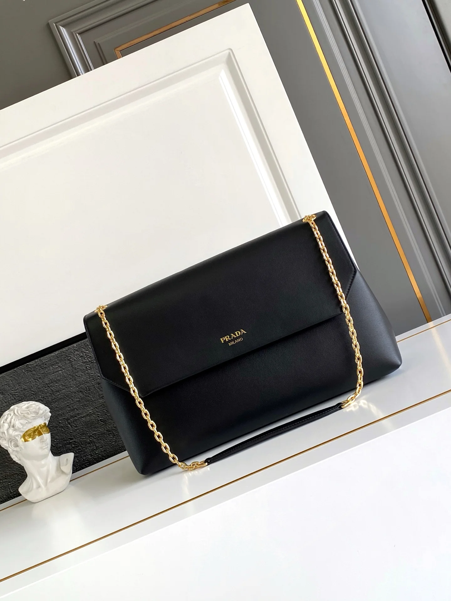 普拉达 1BD368 新款链条包手提包 斜挎包