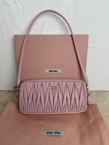 5NE024 限量款麻将包 单肩包 高仿缪缪女包