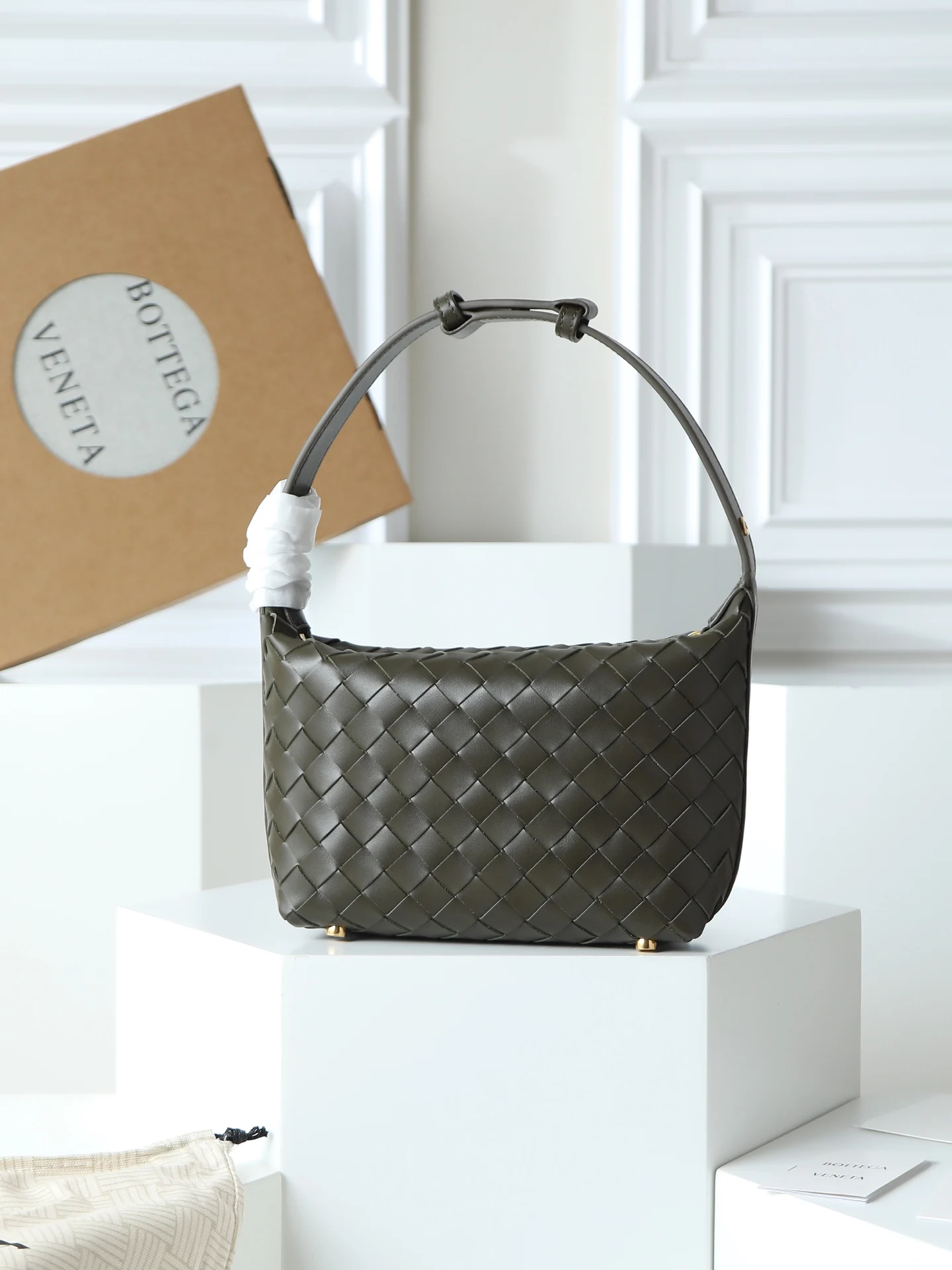 Bottega Veneta 754443 Bento bag shoulder backpack