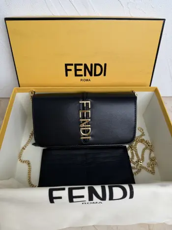 8813B59 Fendi Graphy Two-in-One Chain Bag Crossbody Bag Replica Fendi womens bags