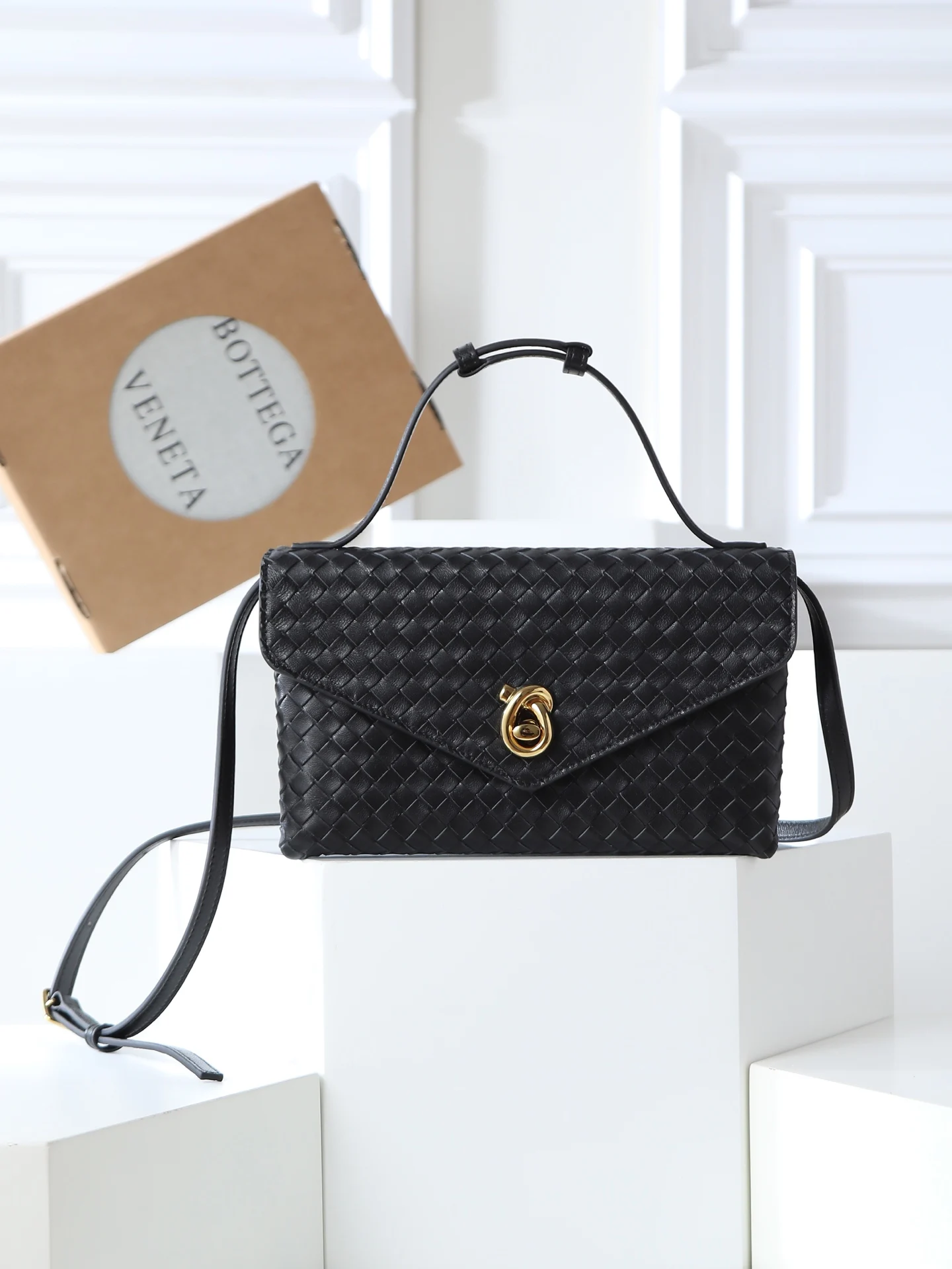 BV 817191 早春新包 斜挎包 BV 817191 早春新包 斜挎包