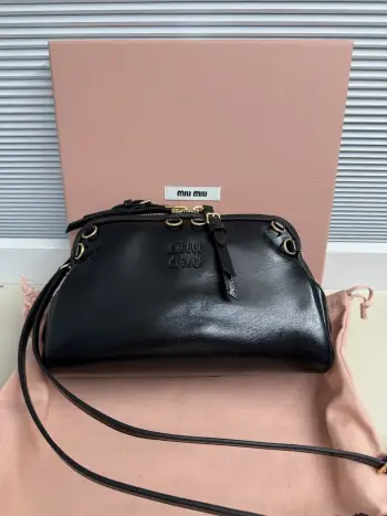  5BF131 贝壳双肩包 双肩包 高仿缪缪女包