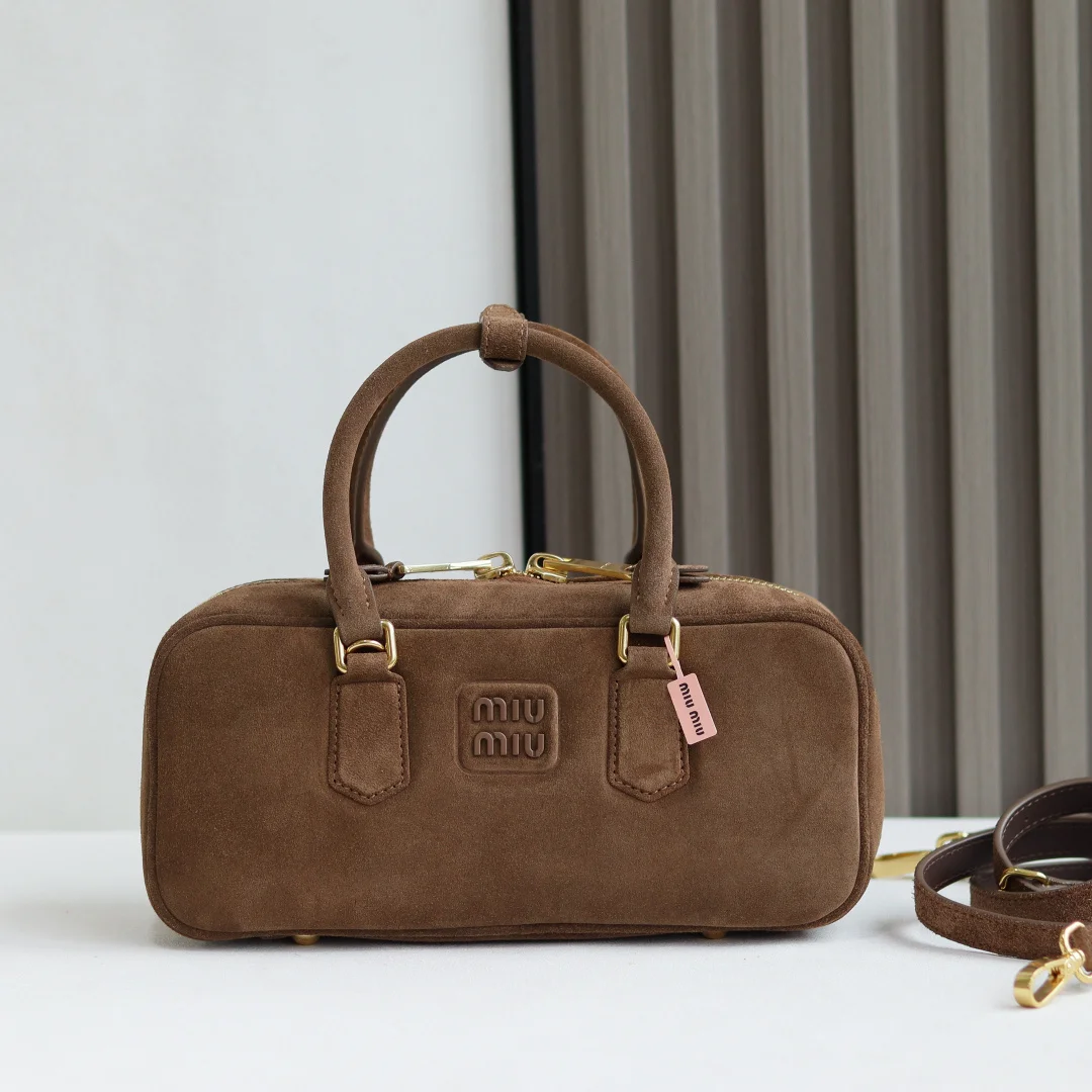 MIU MIU 5BB148Miu Bowling Bag Crossbody Bag