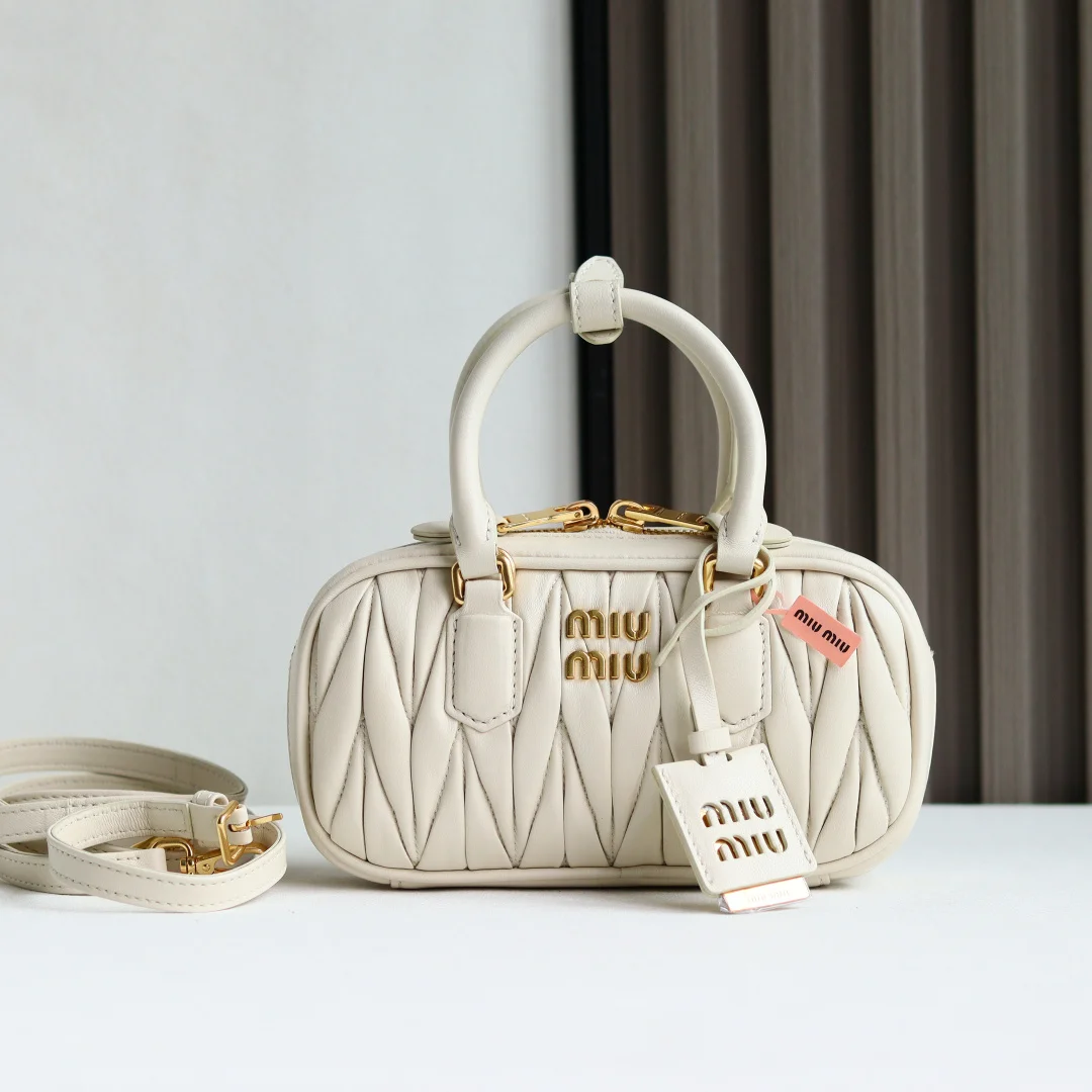 缪缪 5BP088 保龄球手提包 斜挎包 缪缪 5BP088 保龄球手提包 斜挎包