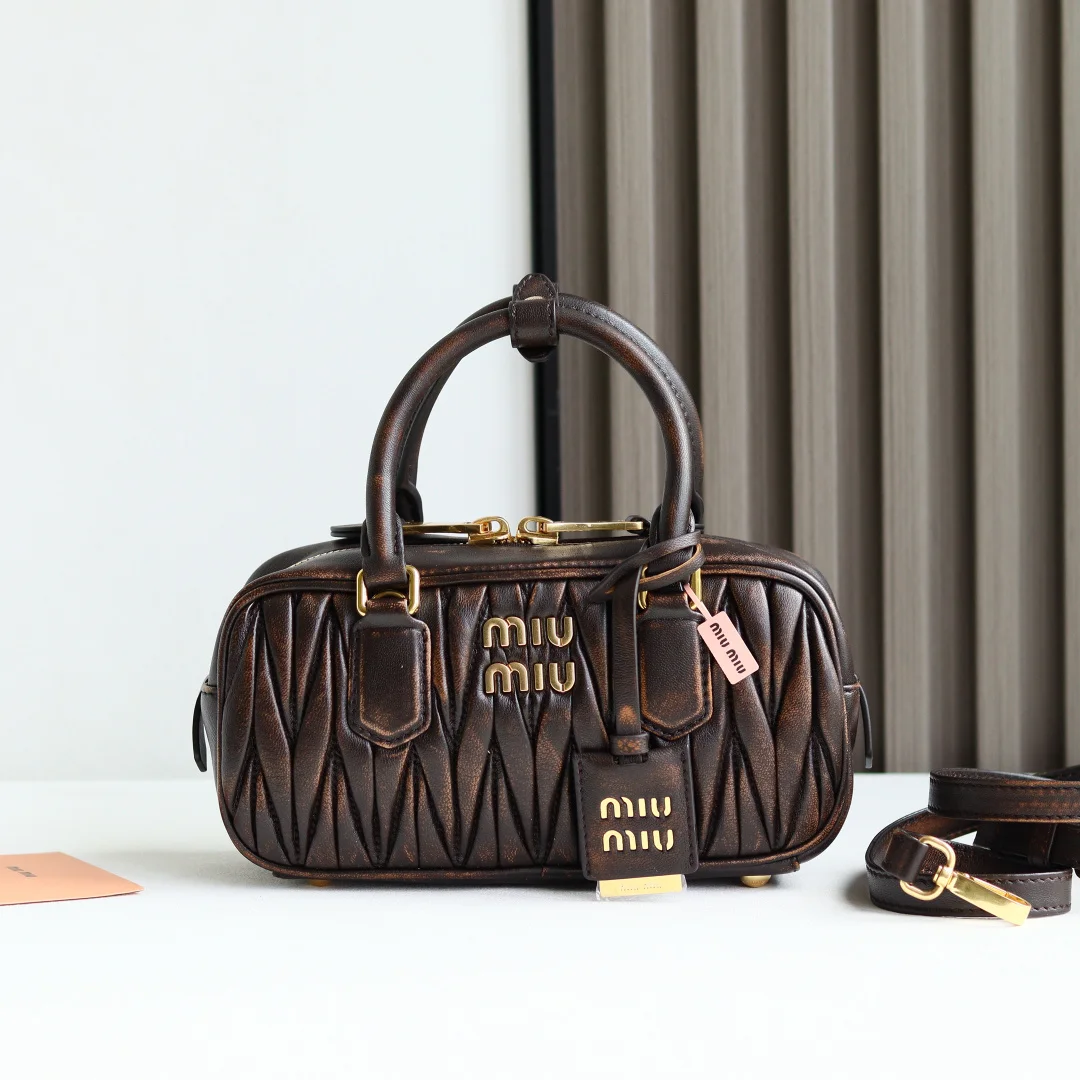 缪缪 5BB142 保龄球手提包 斜挎包 缪缪 5BB142 保龄球手提包 斜挎包