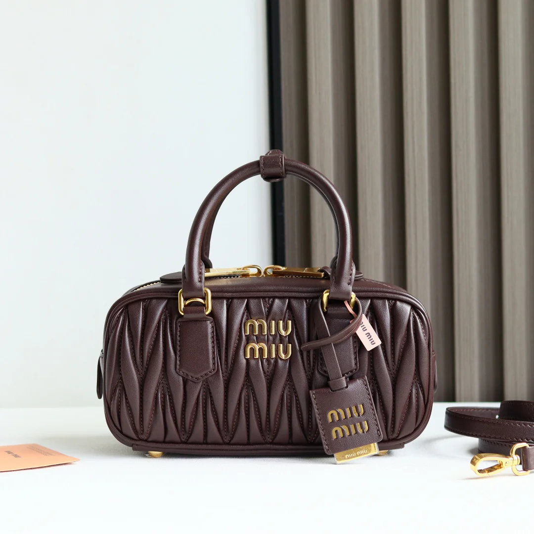 缪缪 5BB142 保龄球手提包 斜挎包 缪缪 5BB142 保龄球手提包 斜挎包