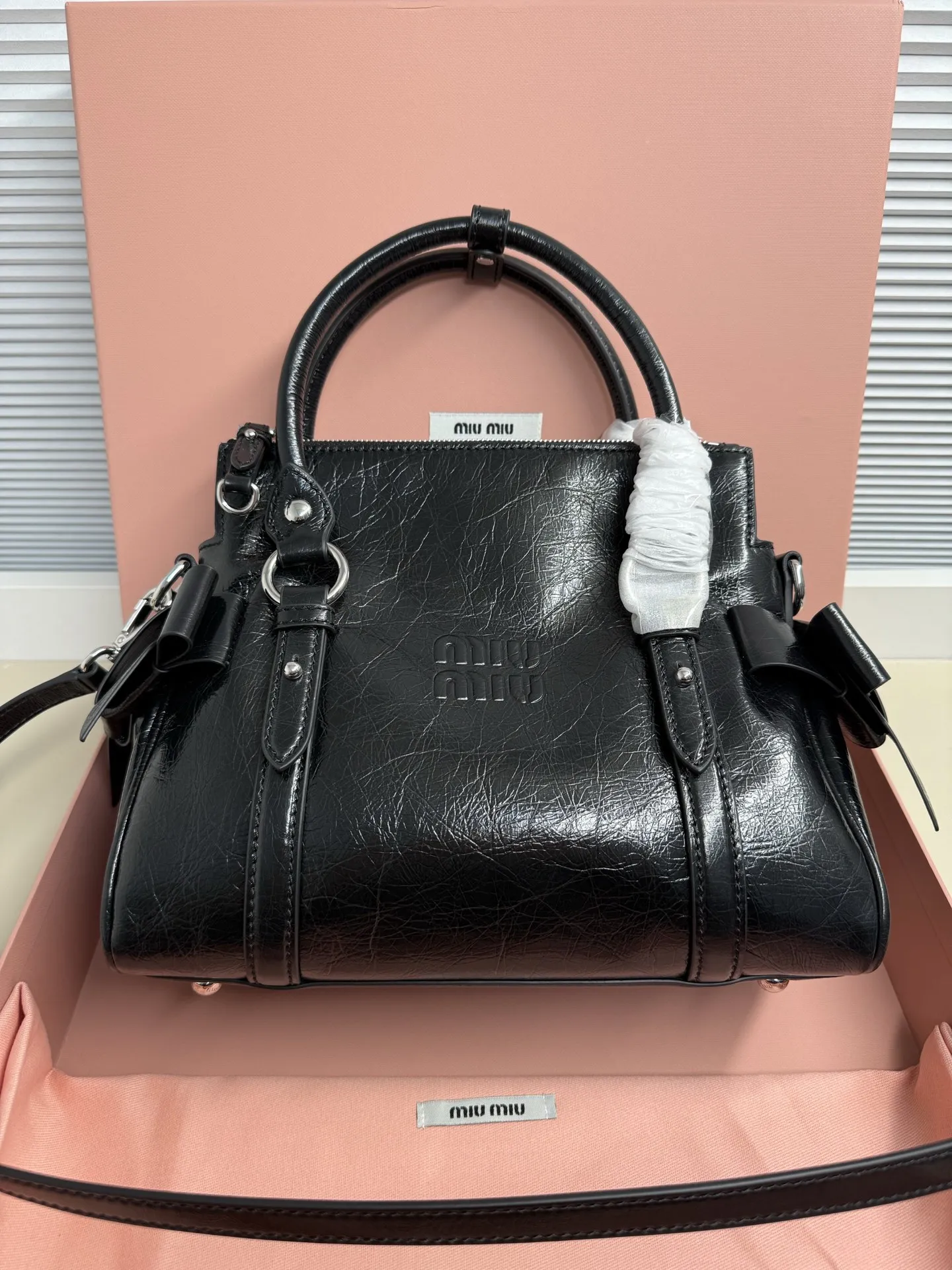 缪缪 5BA327 早春手袋 斜挎包 缪缪 5BA327 早春手袋 斜挎包